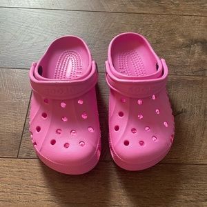 Croc Women’s size 6 pink clogs